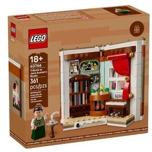 LEGO Jane Austen Book Nook Set with Red and Brown Accents